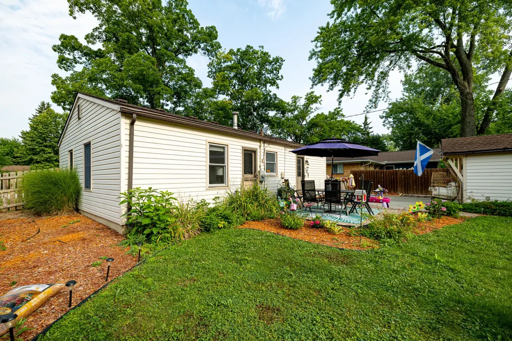 1036 N Maple Road Ann Arbor City MI 48103