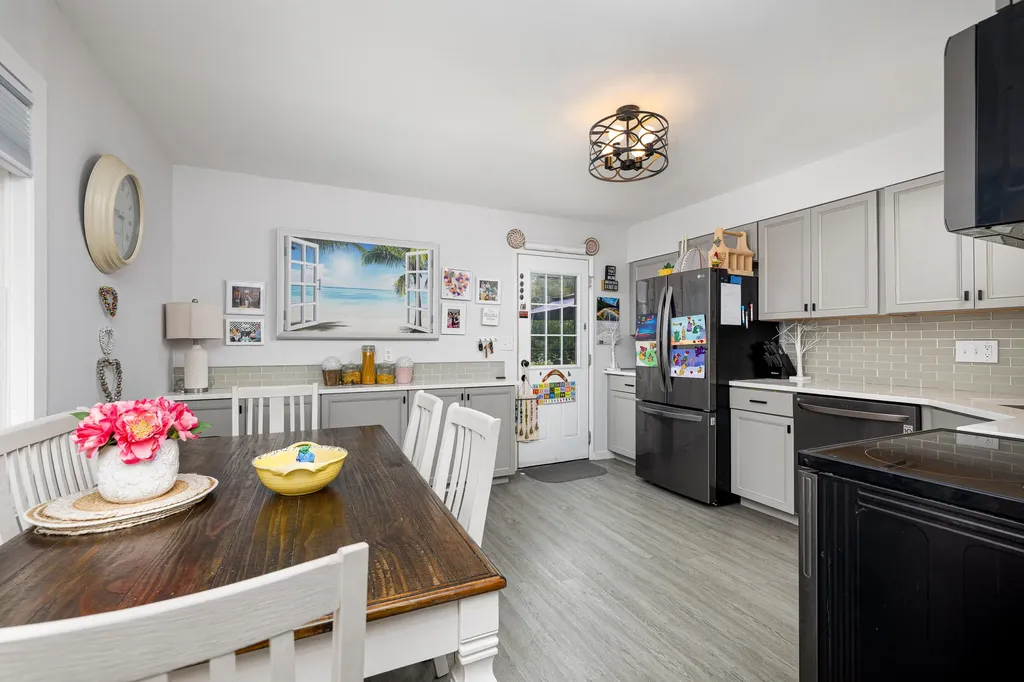 1036 N Maple Road Ann Arbor City MI 48103