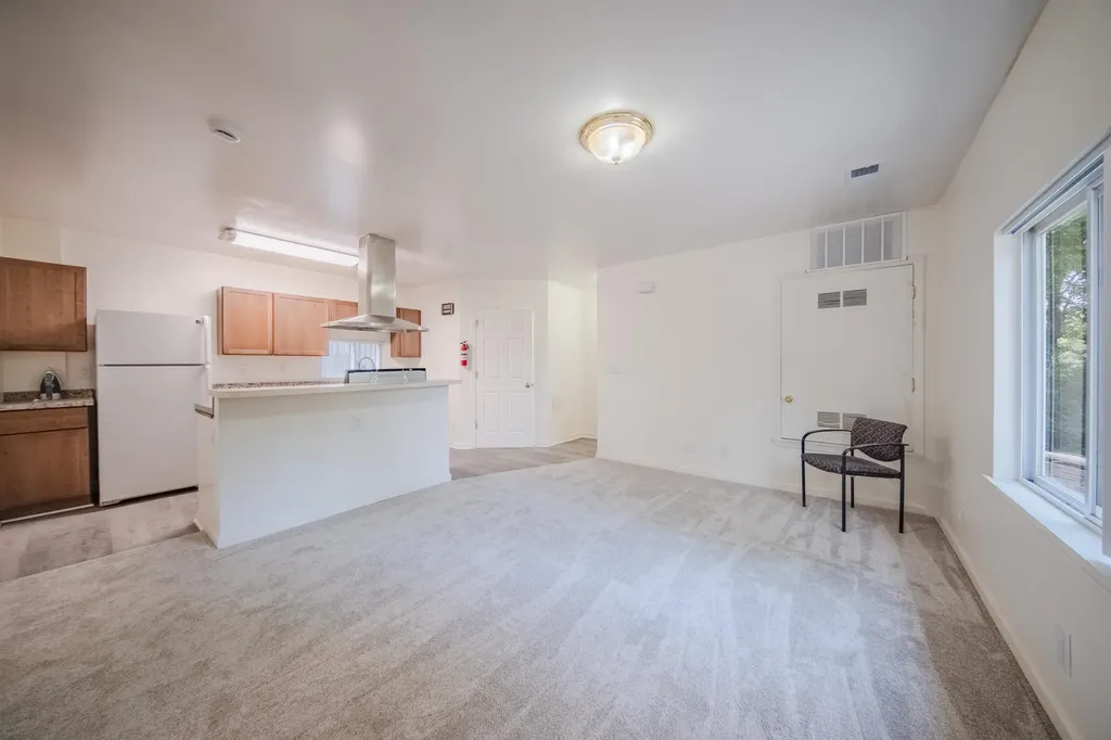 2472 Hawks Road Pittsfield Charter Township MI 48108