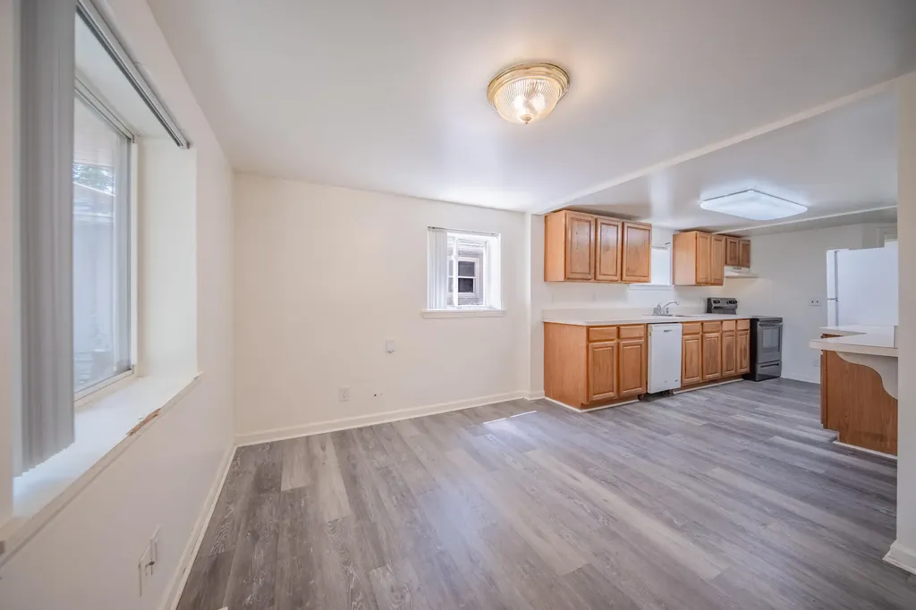 2472 Hawks Road Pittsfield Charter Township MI 48108