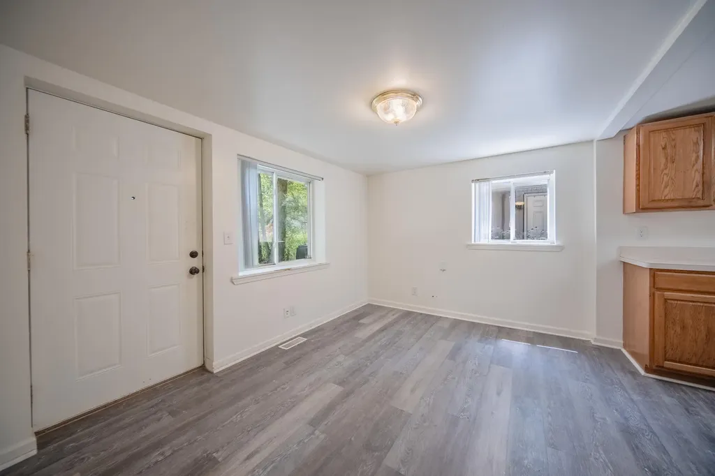 2472 Hawks Road Pittsfield Charter Township MI 48108