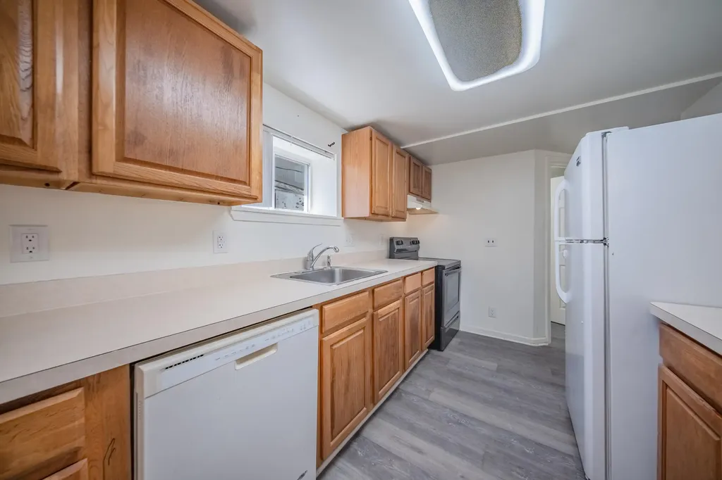 2472 Hawks Road Pittsfield Charter Township MI 48108