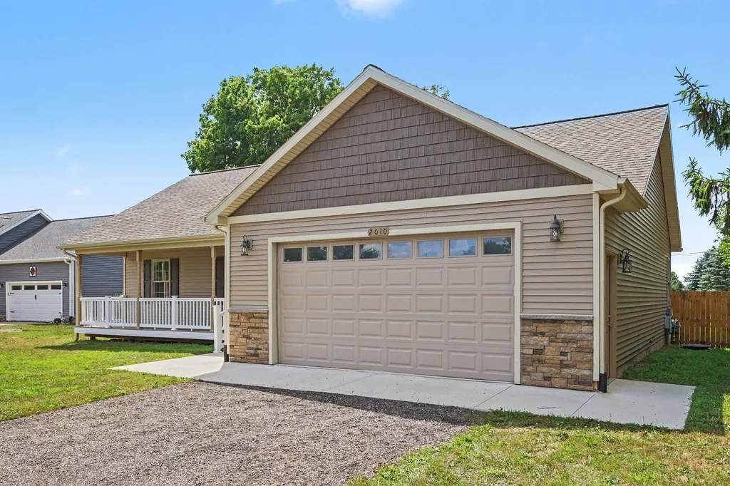 2010 Wolf Lake Road Grass Lake Charter Township MI 49240