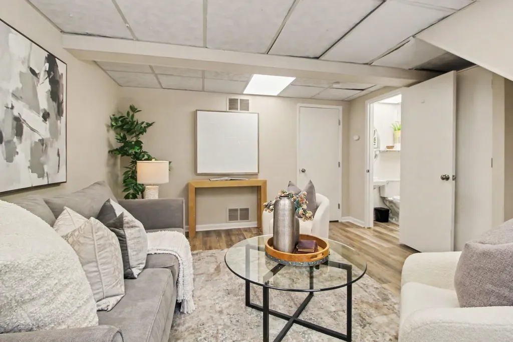 2126 Winewood Avenue Ann Arbor City MI 48103