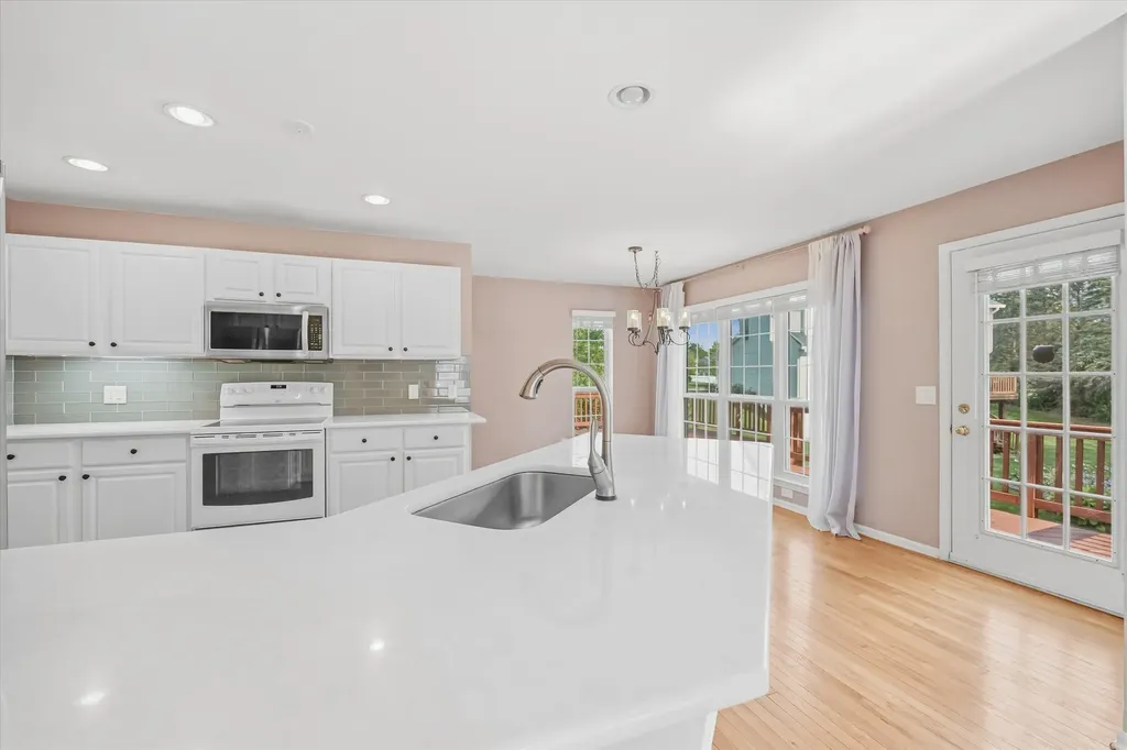 2793 Green Valley Drive Pittsfield Charter Township MI 48103