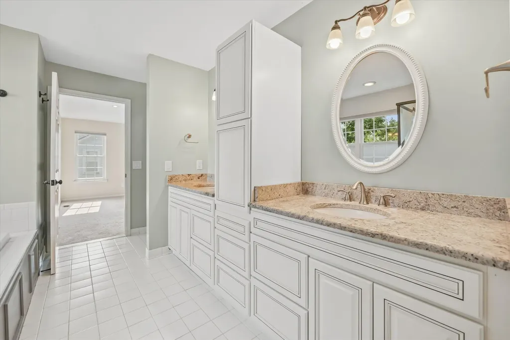 2793 Green Valley Drive Pittsfield Charter Township MI 48103