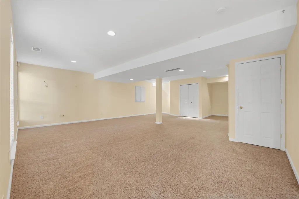 2793 Green Valley Drive Pittsfield Charter Township MI 48103