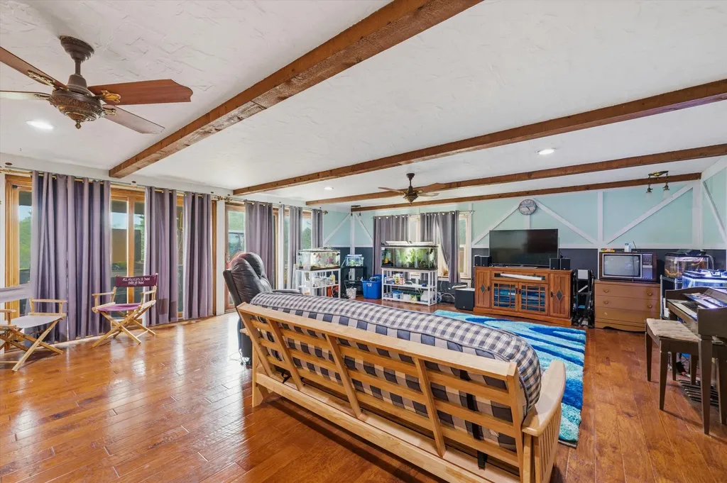 9757 Kaiser Road Bridgewater Township MI 48176
