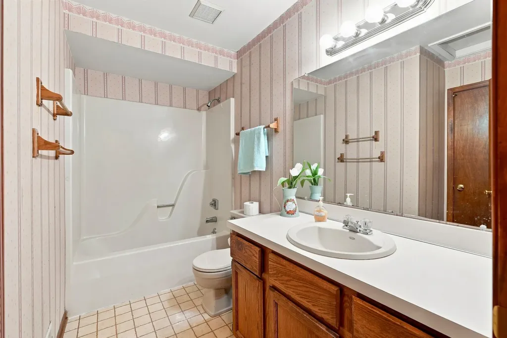 6108 Thorncliff Drive Swartz Creek City MI 48473