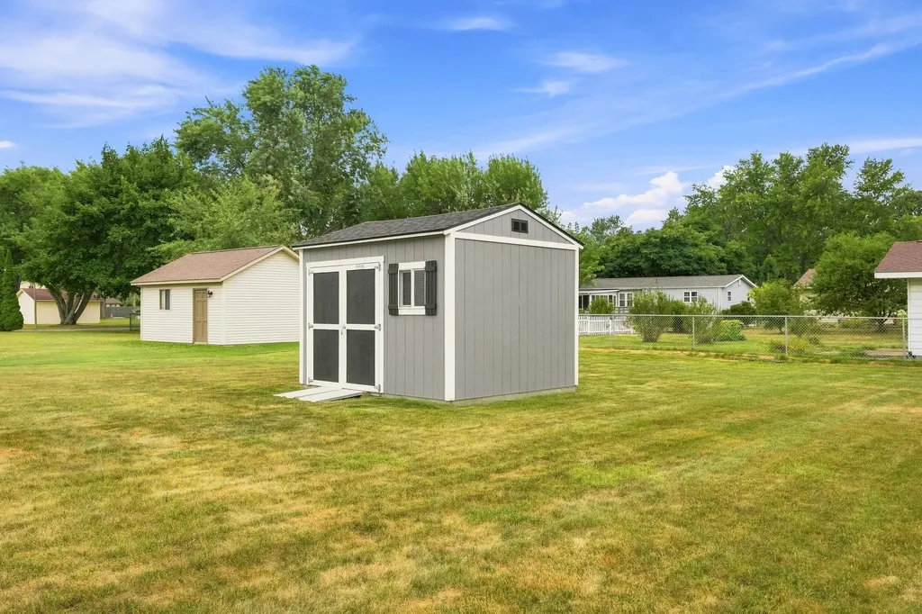 6108 Thorncliff Drive Swartz Creek City MI 48473