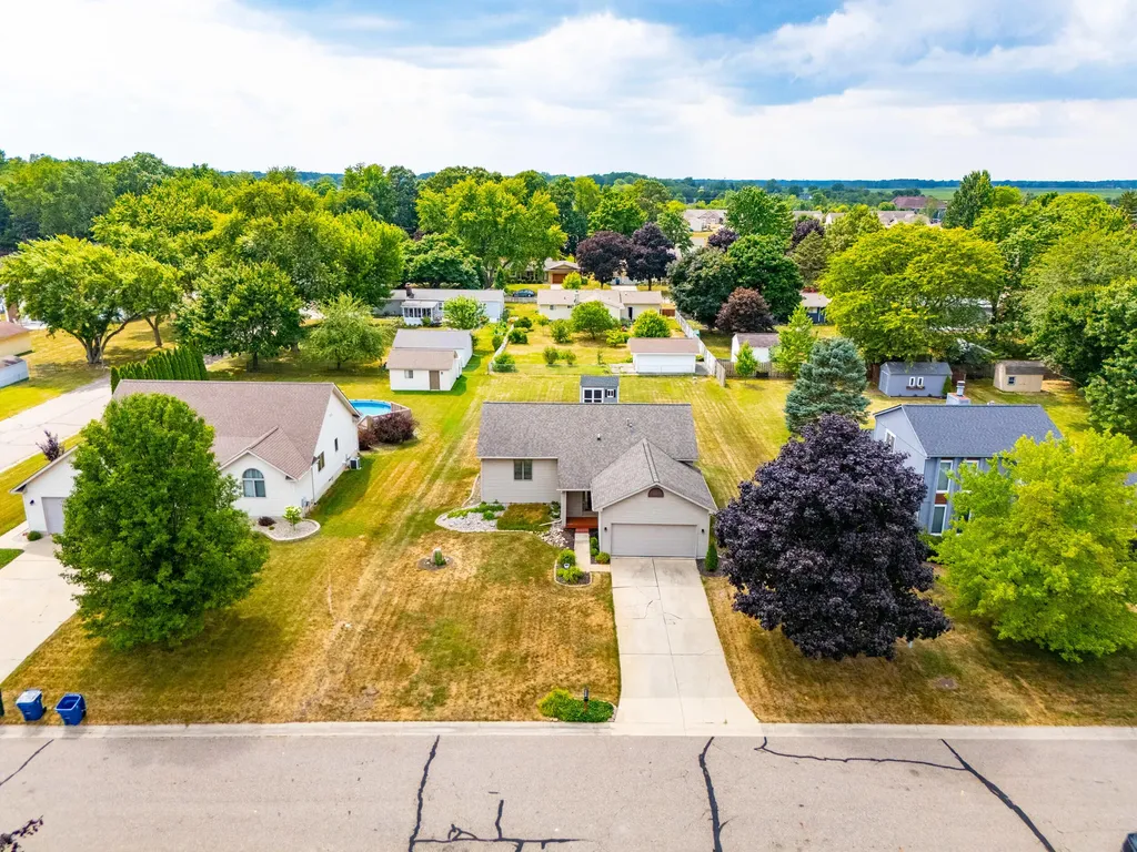 6108 Thorncliff Drive Swartz Creek City MI 48473