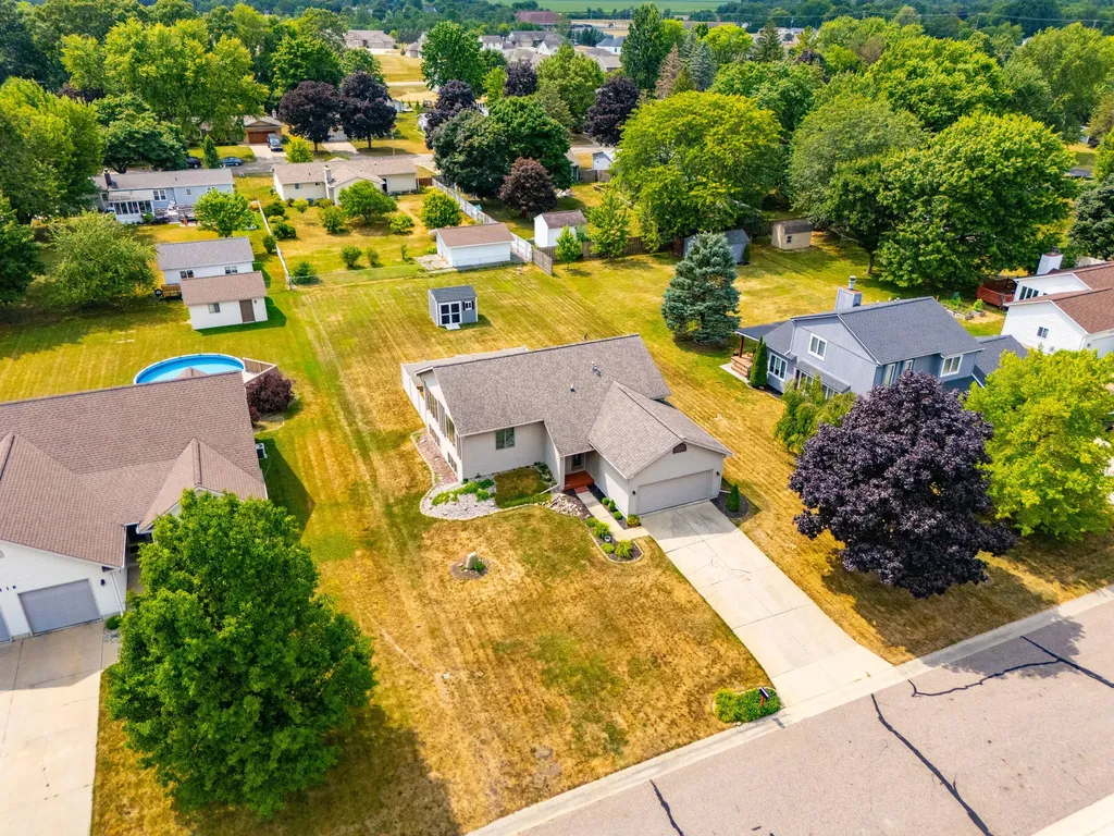 6108 Thorncliff Drive Swartz Creek City MI 48473