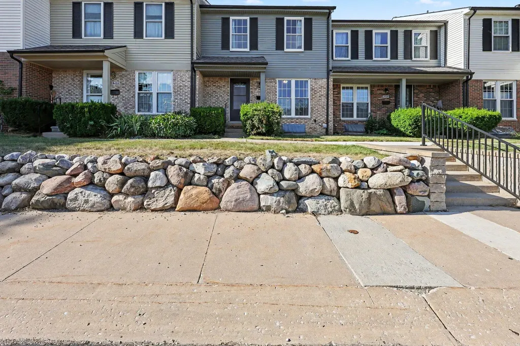 3422 Burbank Drive Ann Arbor City MI 48105