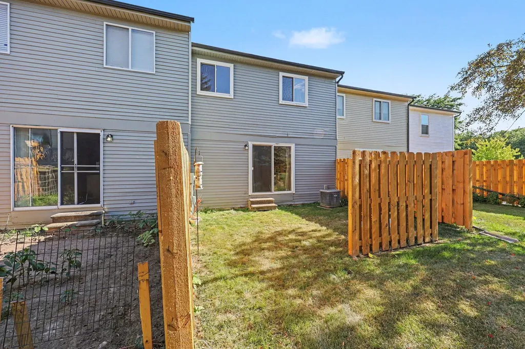 3422 Burbank Drive Ann Arbor City MI 48105