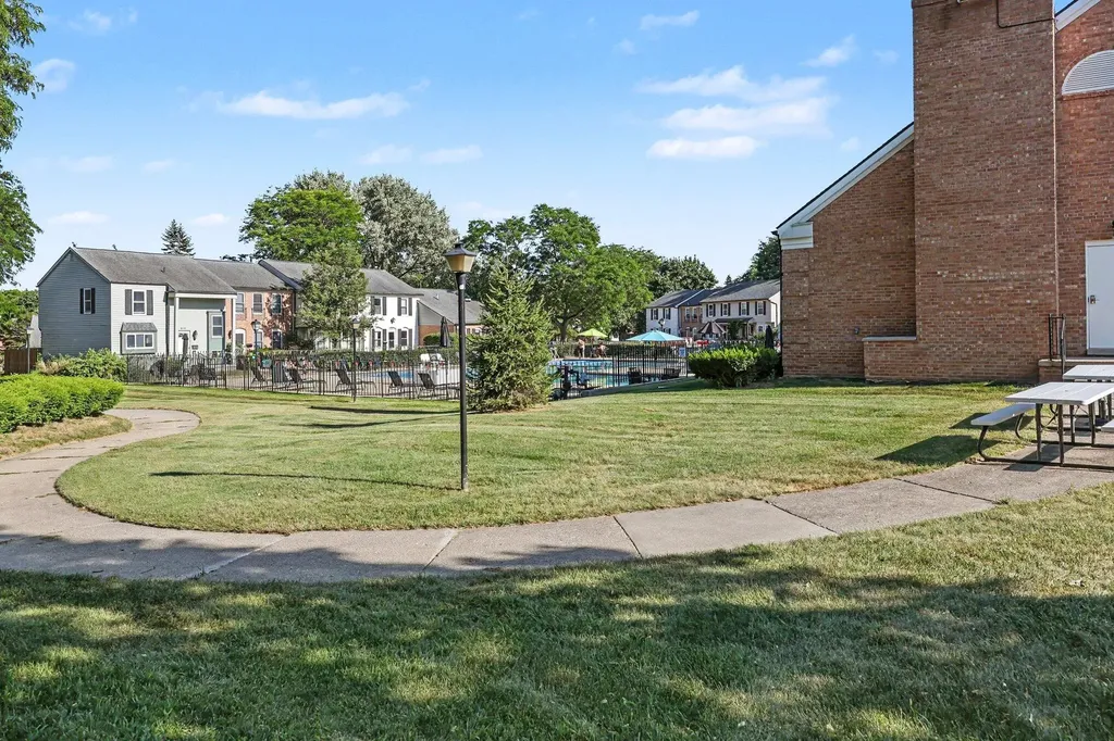 3422 Burbank Drive Ann Arbor City MI 48105