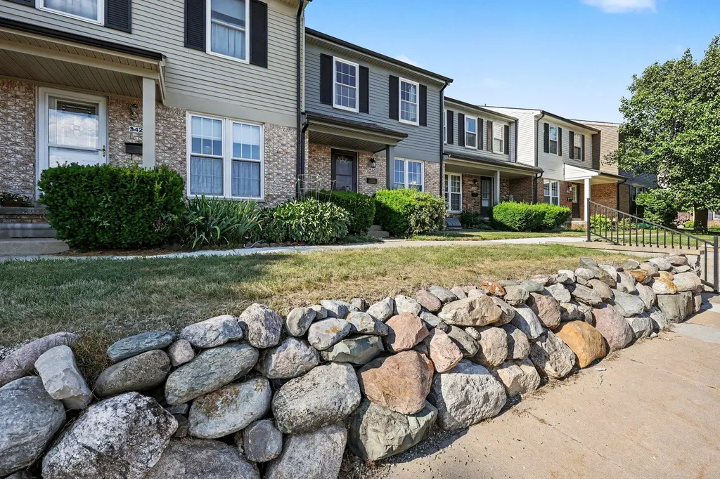 3422 Burbank Drive Ann Arbor City MI 48105