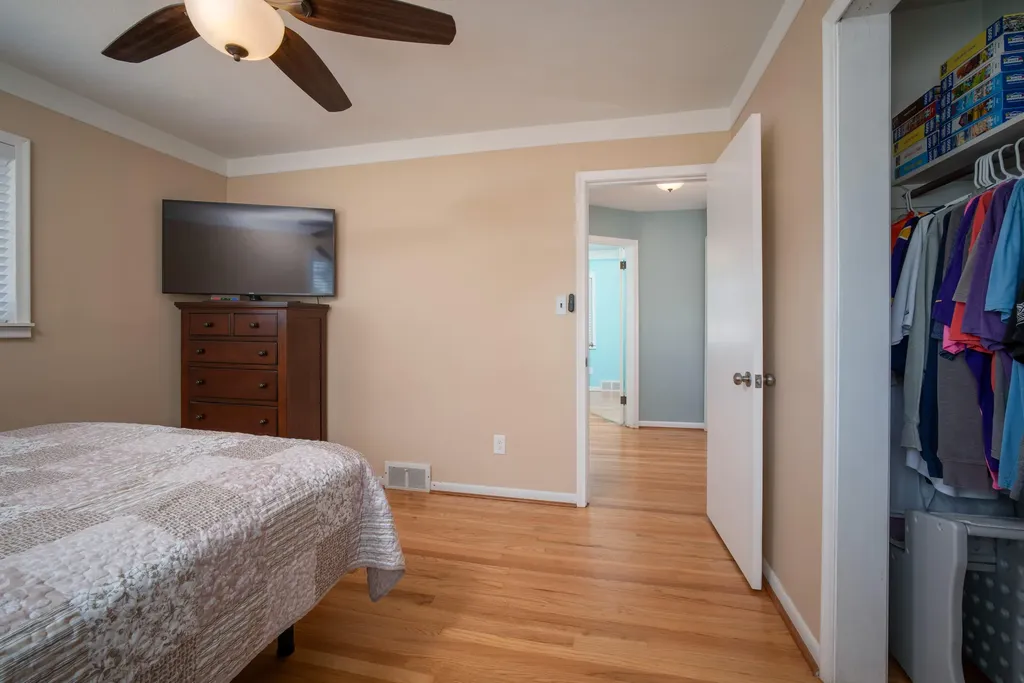 22225 Love Street St. Clair Shores City MI 48082