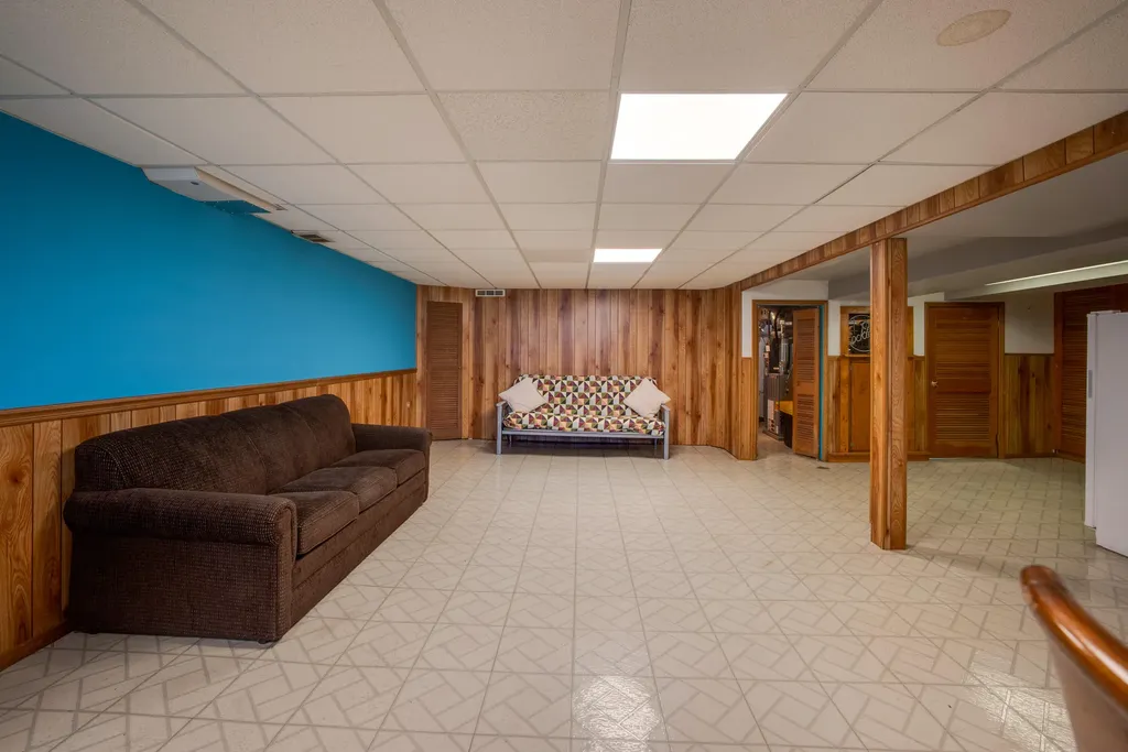 22225 Love Street St. Clair Shores City MI 48082