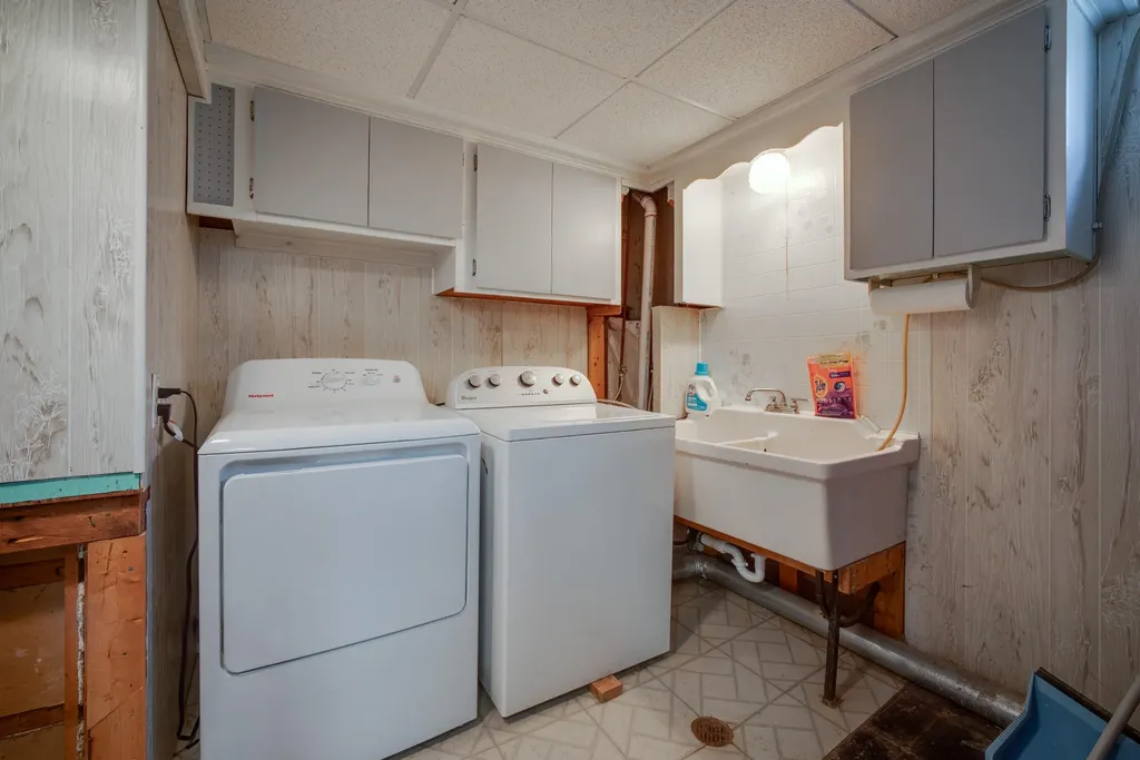 22225 Love Street St. Clair Shores City MI 48082