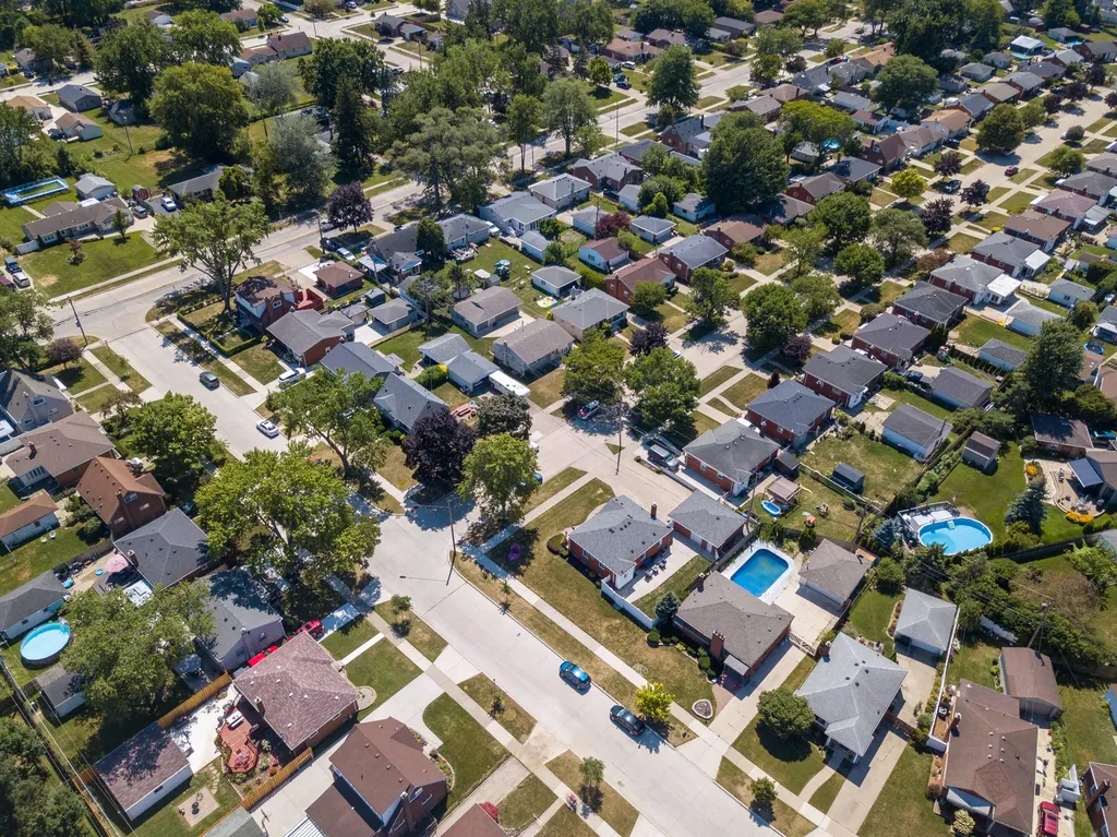 22225 Love Street St. Clair Shores City MI 48082