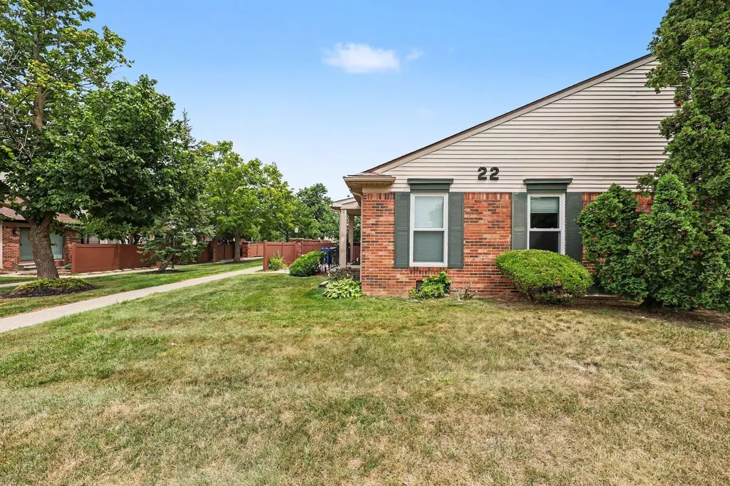41325 Southwind Drive Canton Charter Township MI 48188