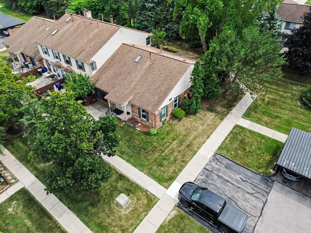 41325 Southwind Drive Canton Charter Township MI 48188