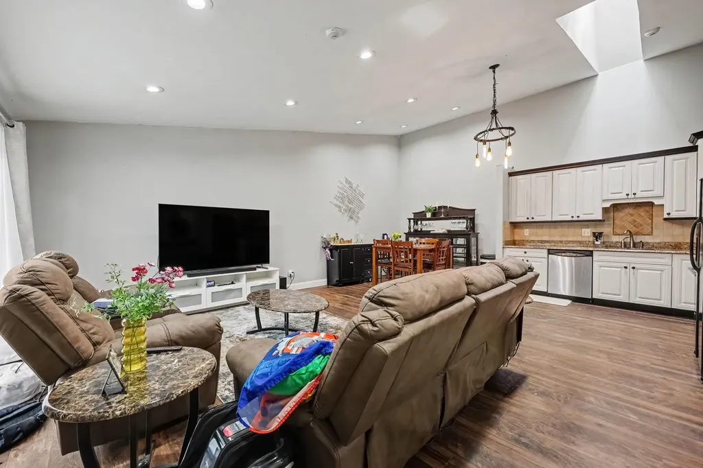 41325 Southwind Drive Canton Charter Township MI 48188