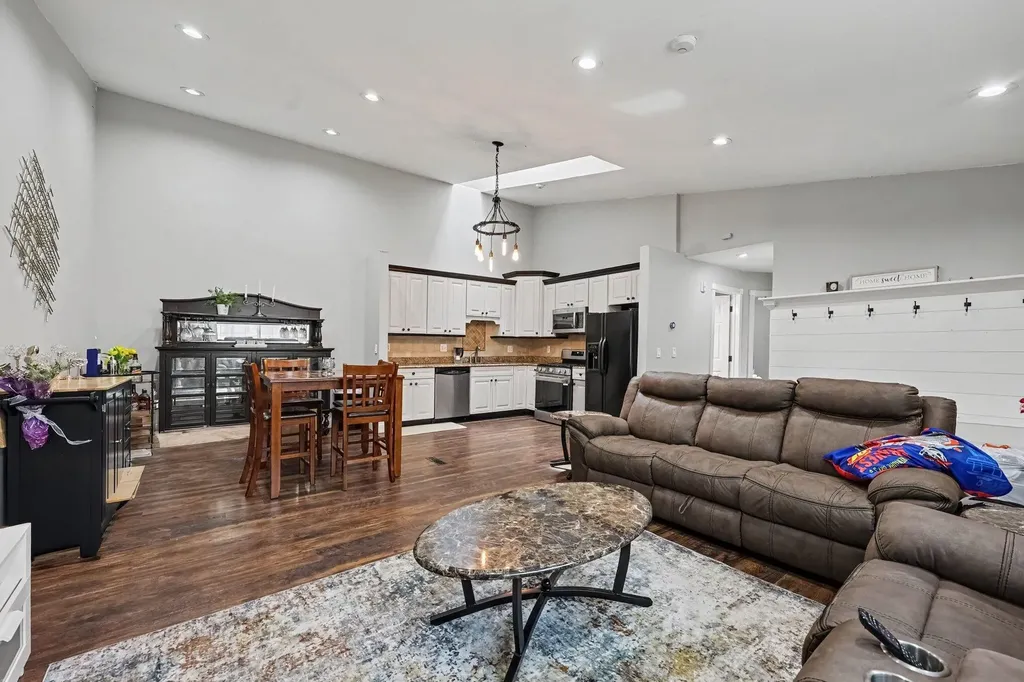 41325 Southwind Drive Canton Charter Township MI 48188