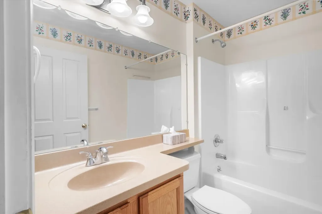 4562 Sycamore Drive Pittsfield Charter Township MI 48197