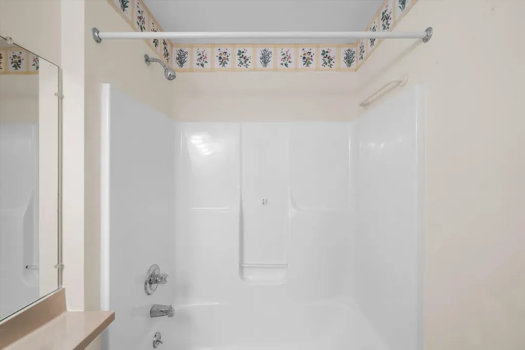 4562 Sycamore Drive Pittsfield Charter Township MI 48197