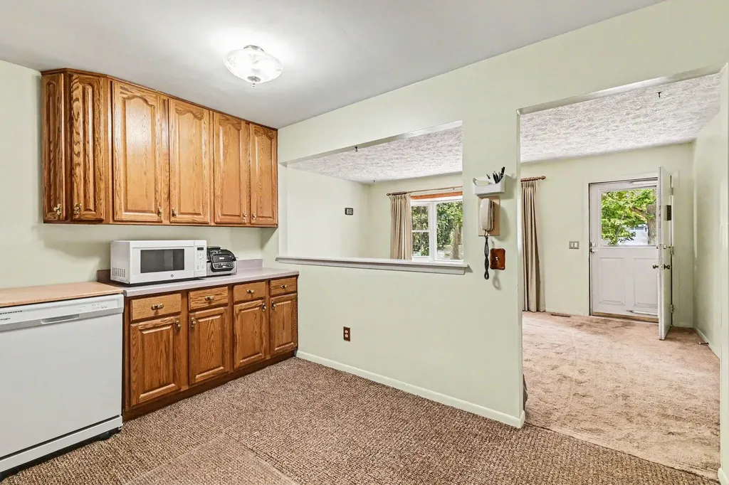 234 Trinity Circle Lansing City MI 48911