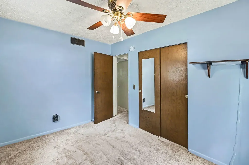 234 Trinity Circle Lansing City MI 48911