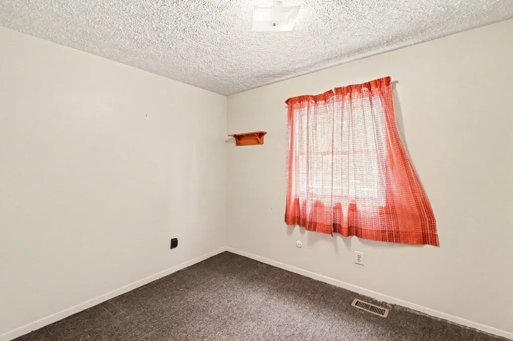 234 Trinity Circle Lansing City MI 48911