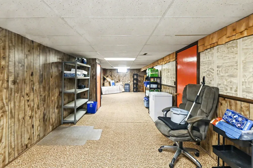 234 Trinity Circle Lansing City MI 48911