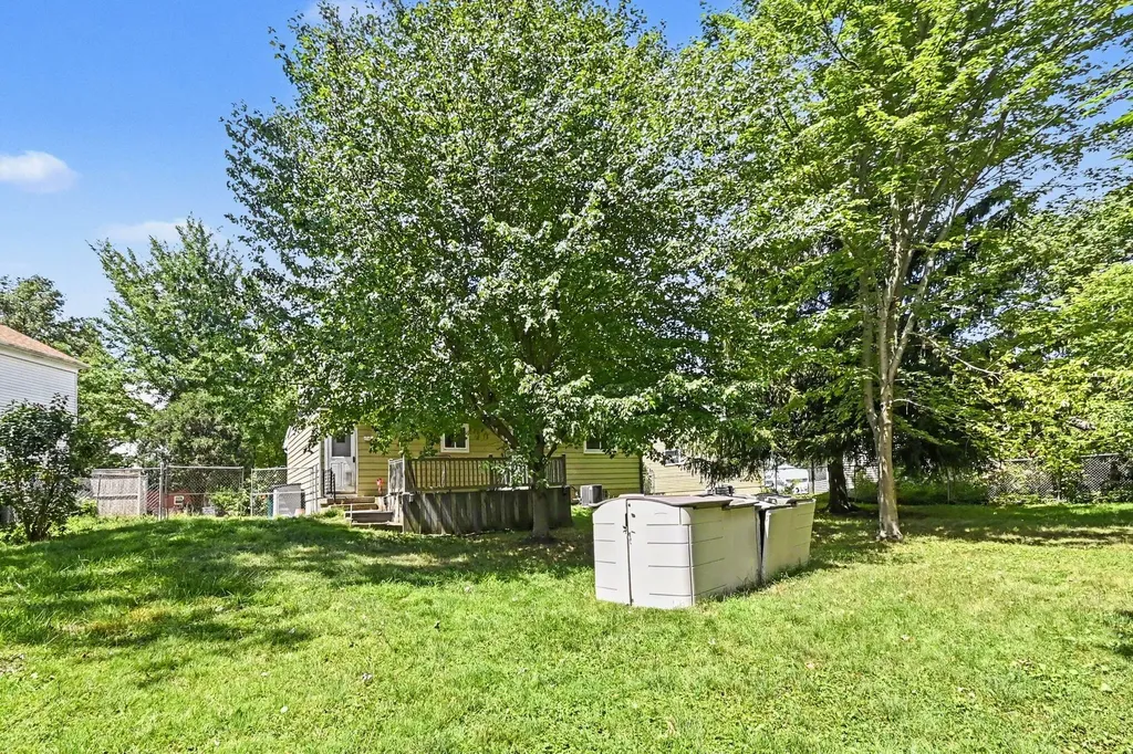 234 Trinity Circle Lansing City MI 48911