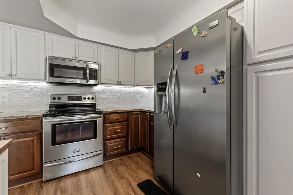 349 Nesbit Lane Rochester Hills City MI 48309