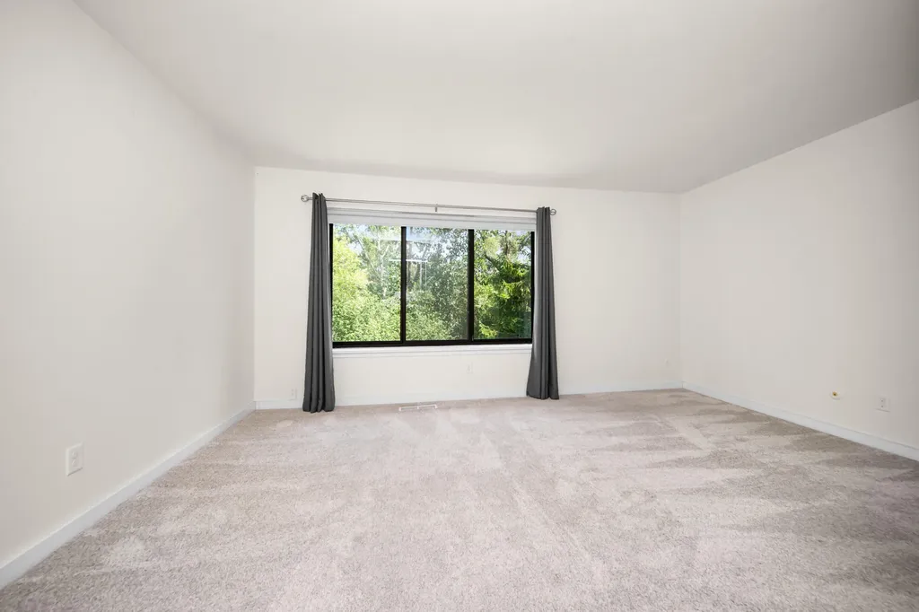 690 Peninsula Court Ann Arbor City MI 48105