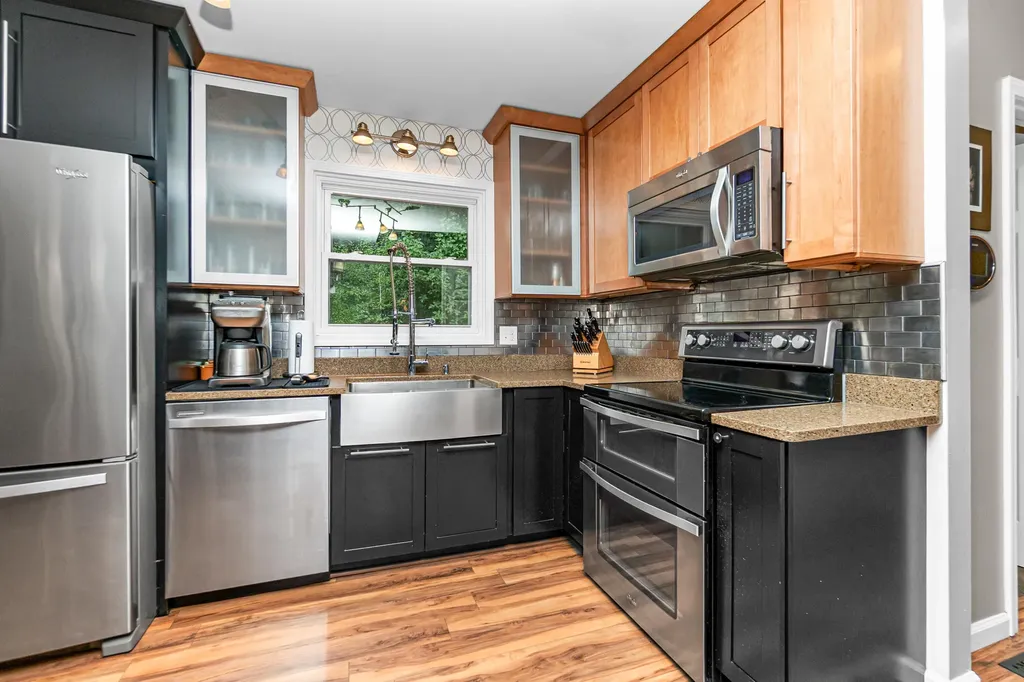 3950 Queen Oaks Drive Chelsea City MI 48118