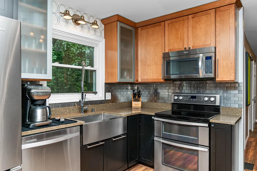 3950 Queen Oaks Drive Chelsea City MI 48118