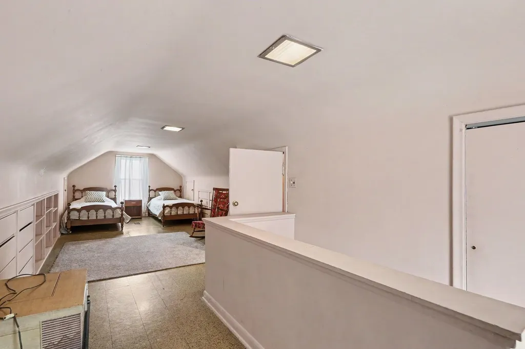 170 Eastman Street Mt. Clemens City MI 48043