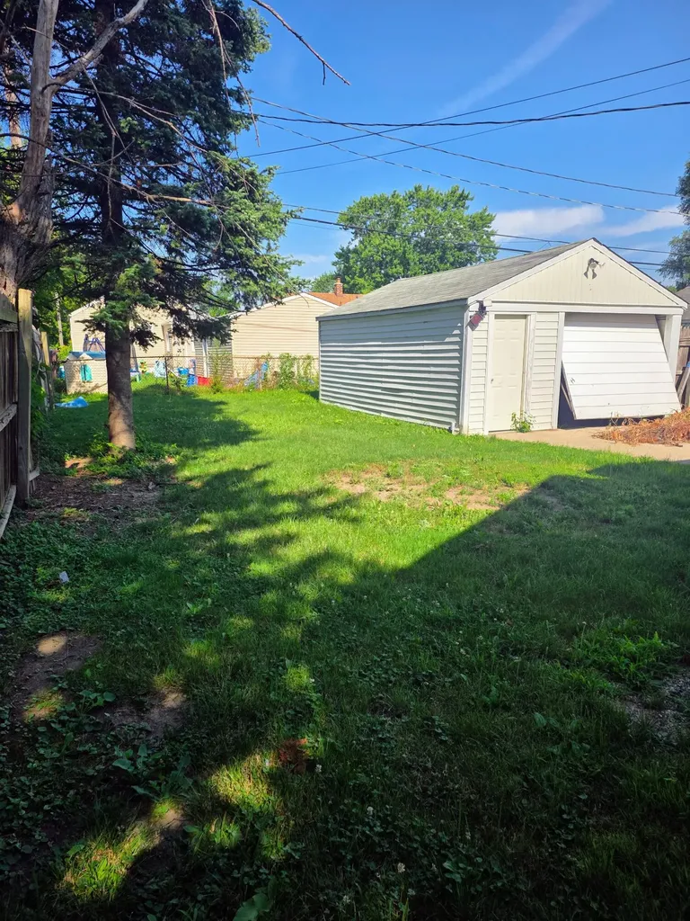 3892 18th Street Wyandotte City MI 48192