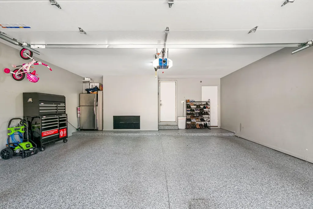 2217 Rhine Road Bloomfield Charter Township MI 48323
