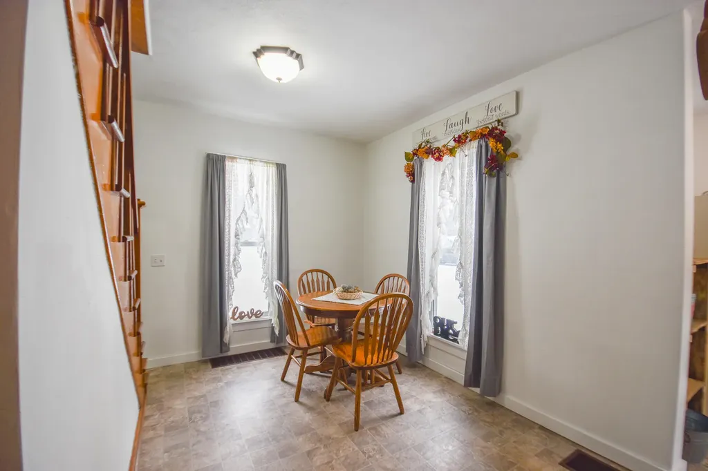 203 S Main Street Montgomery Village MI 49255