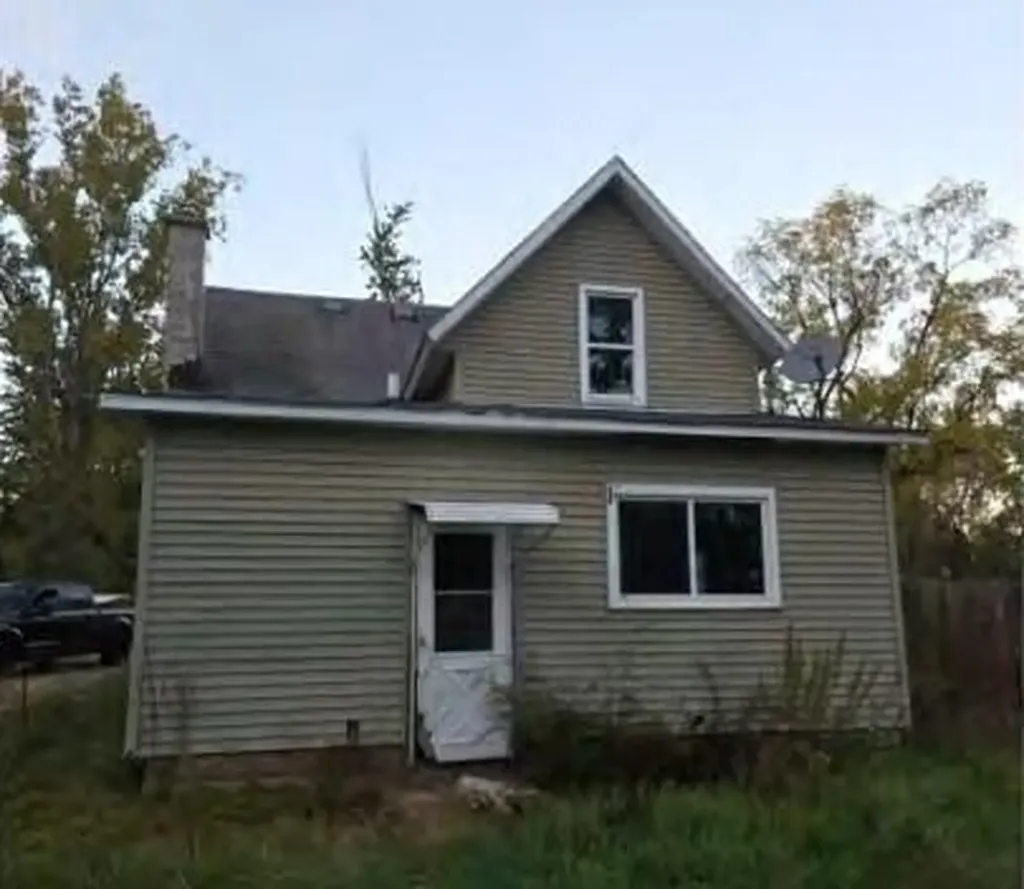 216 W Pine Street Bloomingdale Village MI 49026