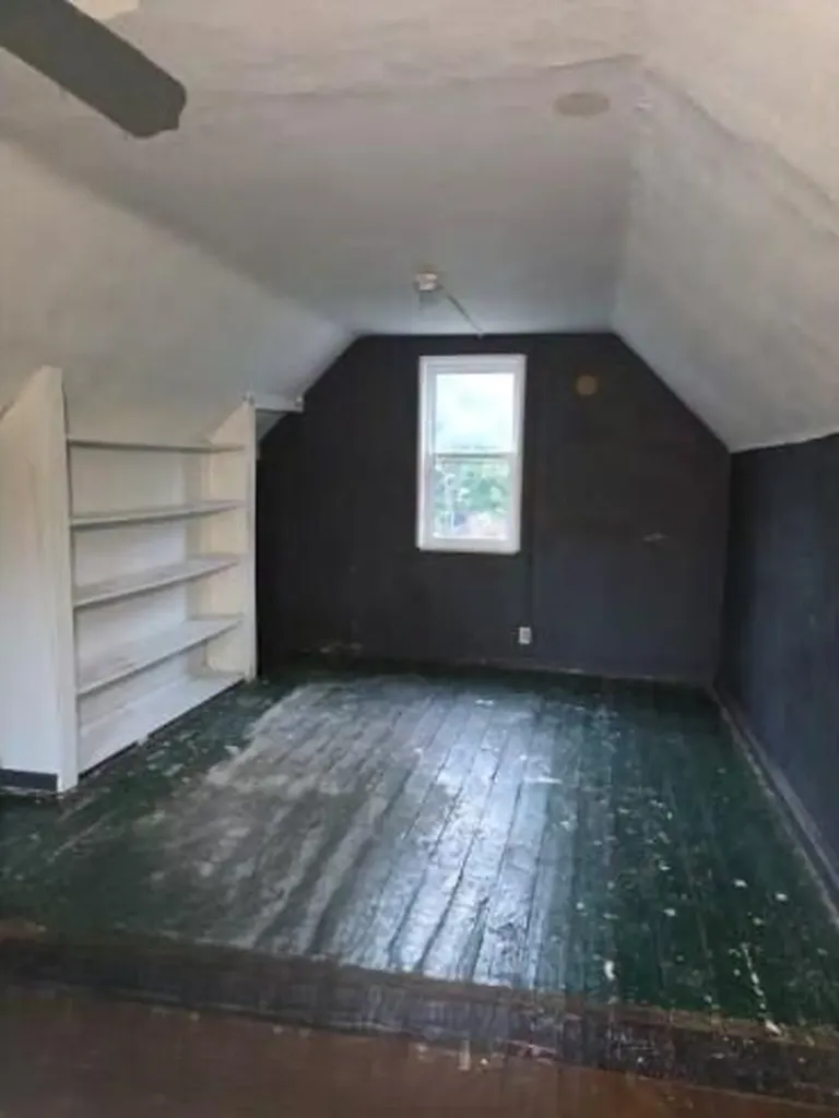 216 W Pine Street Bloomingdale Village MI 49026