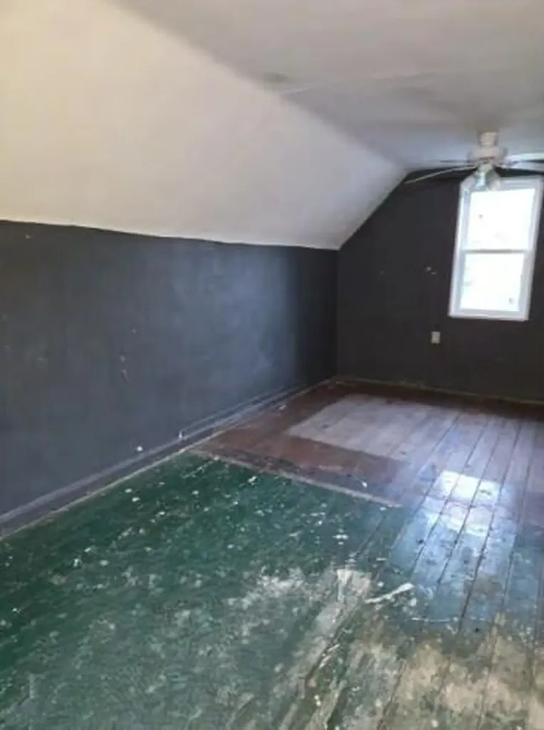 216 W Pine Street Bloomingdale Village MI 49026
