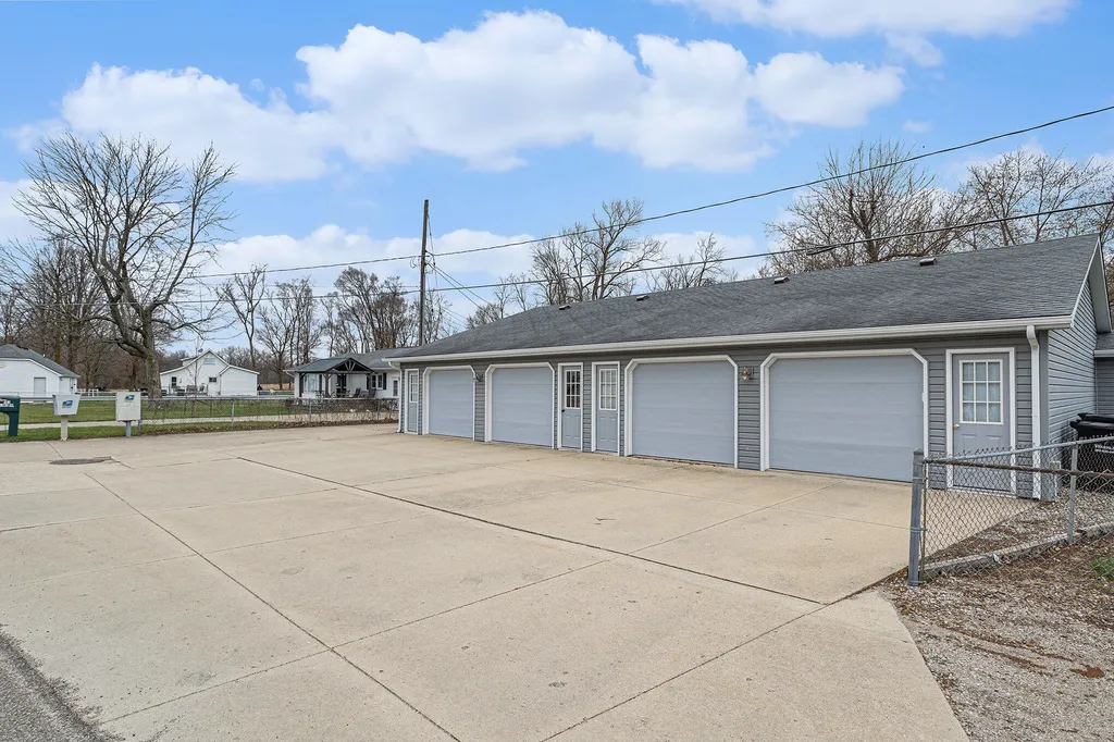 566 Lake Drive Ovid Township MI 49036