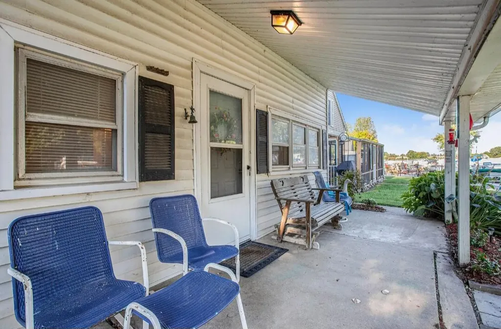 268 Paradise Island Drive Coldwater City MI 49036