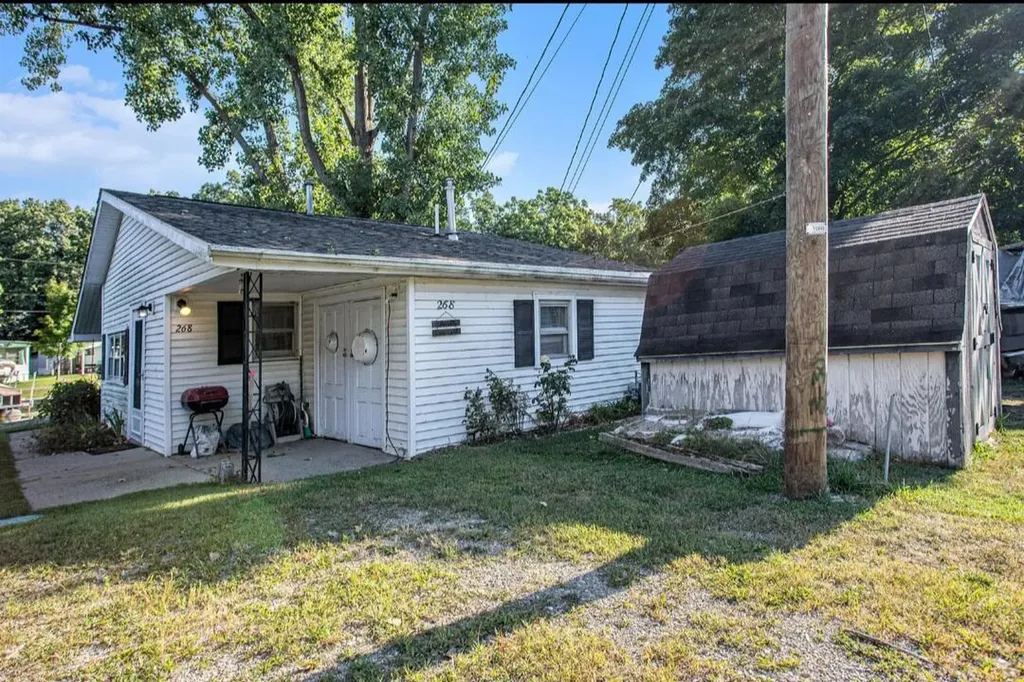 268 Paradise Island Drive Coldwater City MI 49036