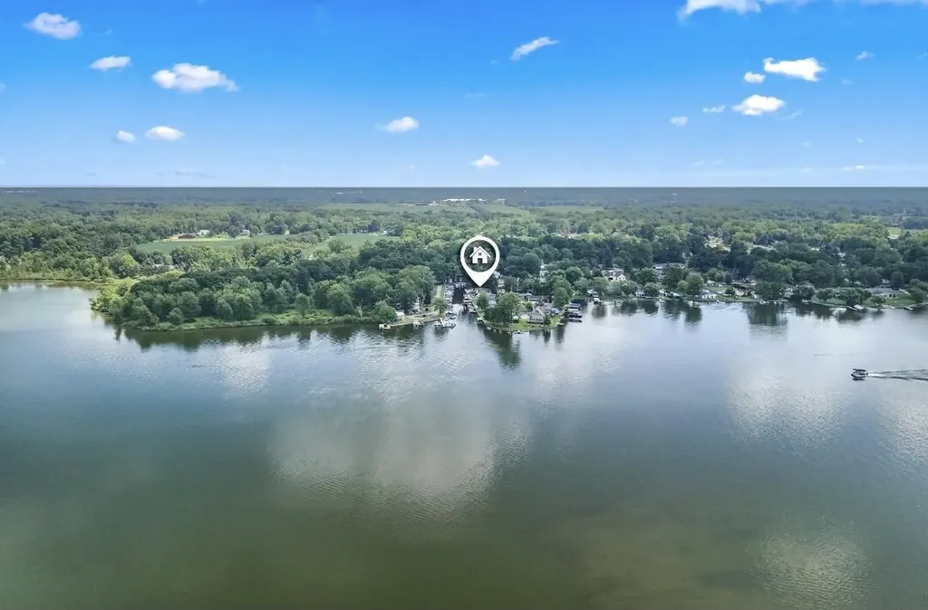 268 Paradise Island Drive Coldwater City MI 49036